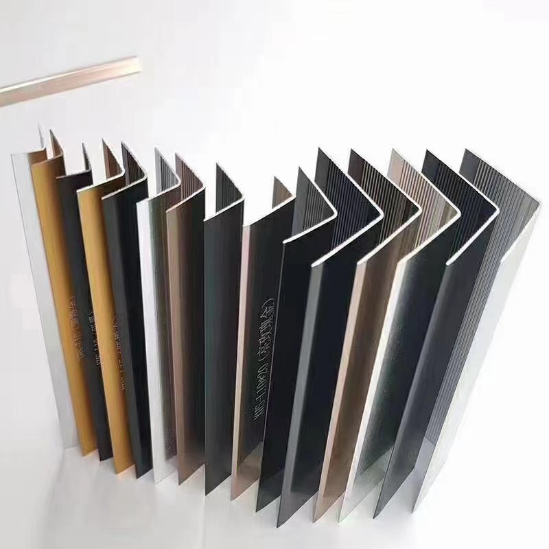 穿衣镜铝型材喷涂前需要注意的事项